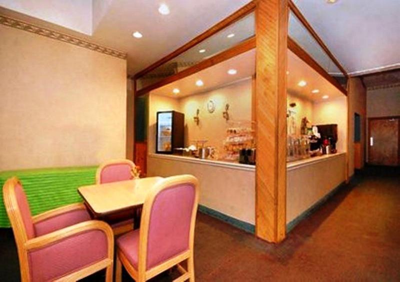 Red Roof Inn New Stanton Luaran gambar